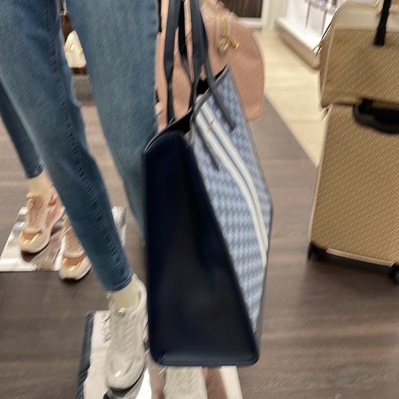 Michael Kors Men Women  XL Cooper Striped Logo Jacquard Structured Tote Handbag - Picture 15 of 16